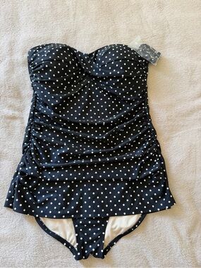 Merona Black White Polka Dot Bandeau One Piece Swimsuit Skirted M NWOT